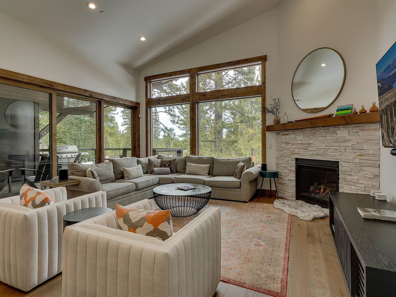 9234 Heartwood Dr Truckee, CA 96161 - Thumbnail 3