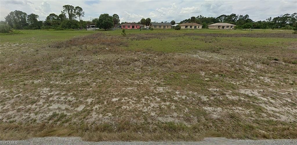 1242 Fontana St E Lehigh Acres, FL 33974 - Thumbnail 3