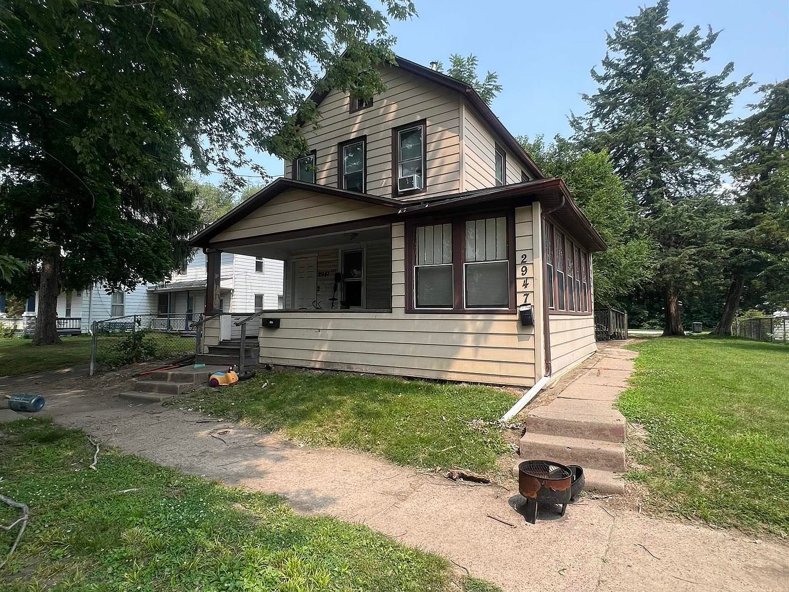 2947 13th Ave Rock Island, IL 61201 - Thumbnail 3