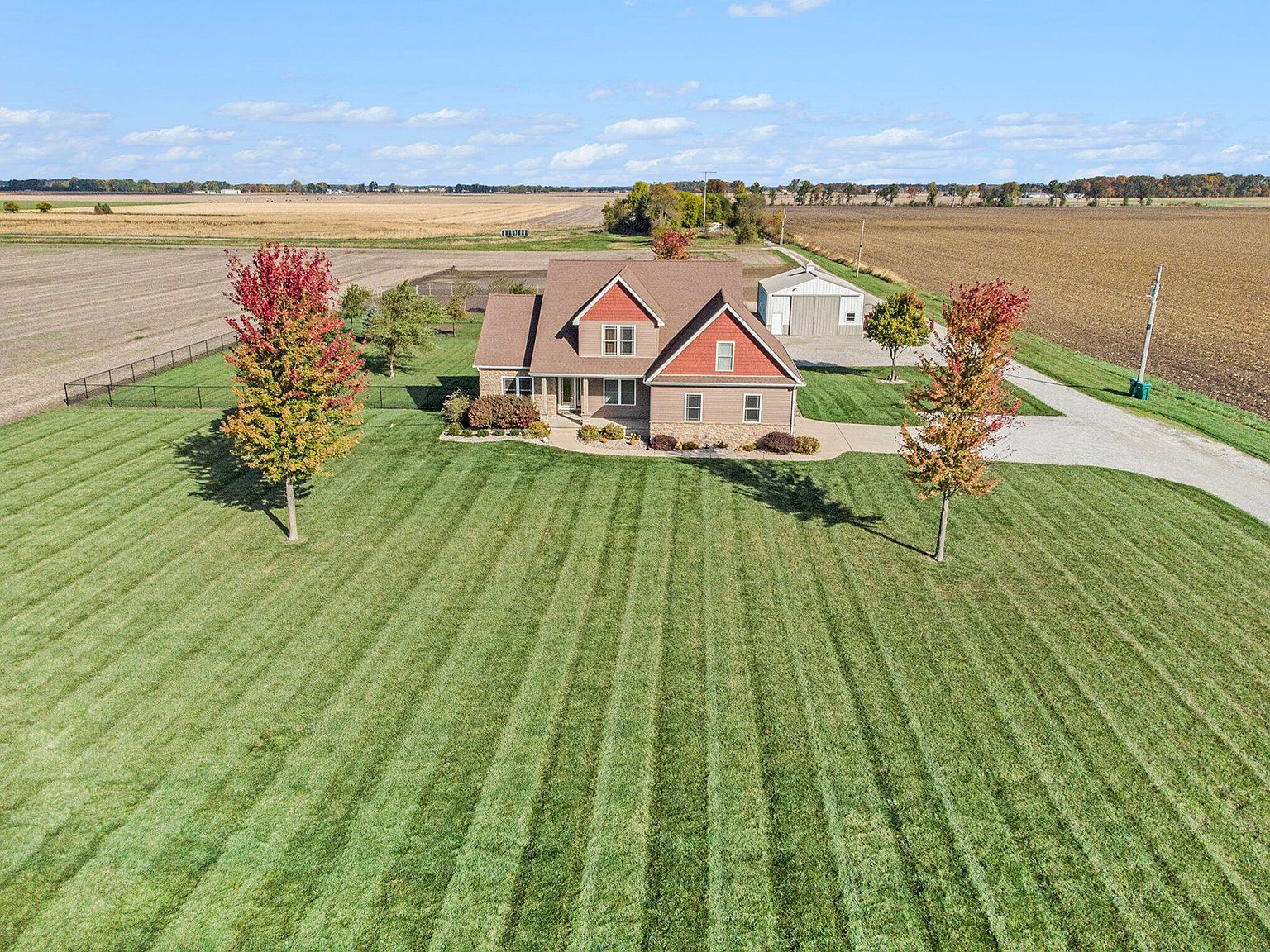 9237 W 1100 S Wanatah, IN 46390 - Thumbnail 3