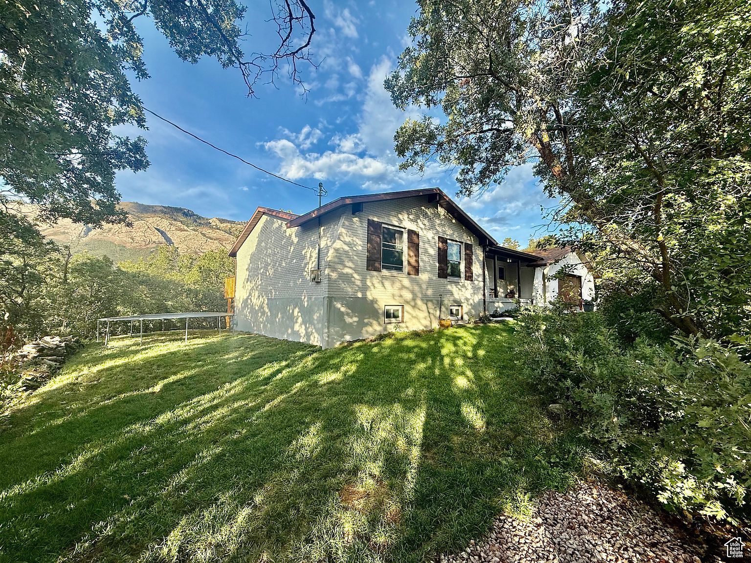 2127 E 5950 N Eden, UT 84310 - Thumbnail 3