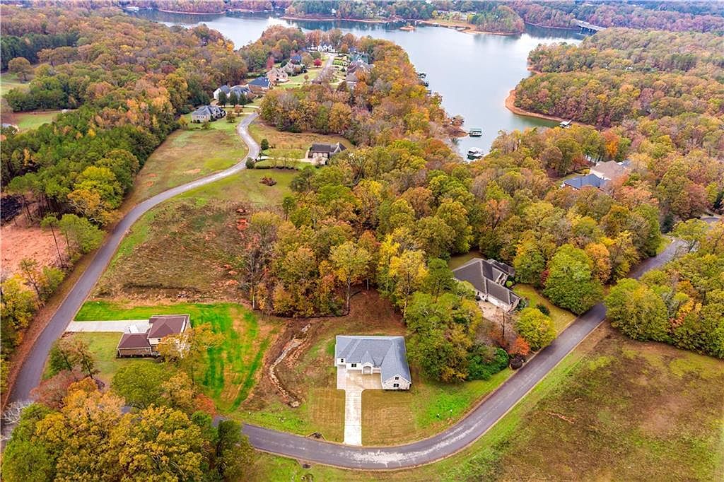 102 Topsail Dr Anderson, SC 29625 - Thumbnail 3