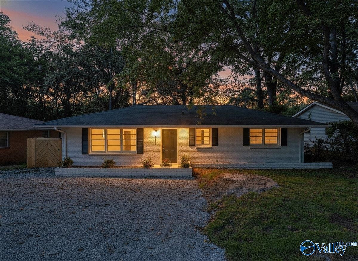 425 S Plymouth Rd NW Huntsville, AL 35811 - Thumbnail 3