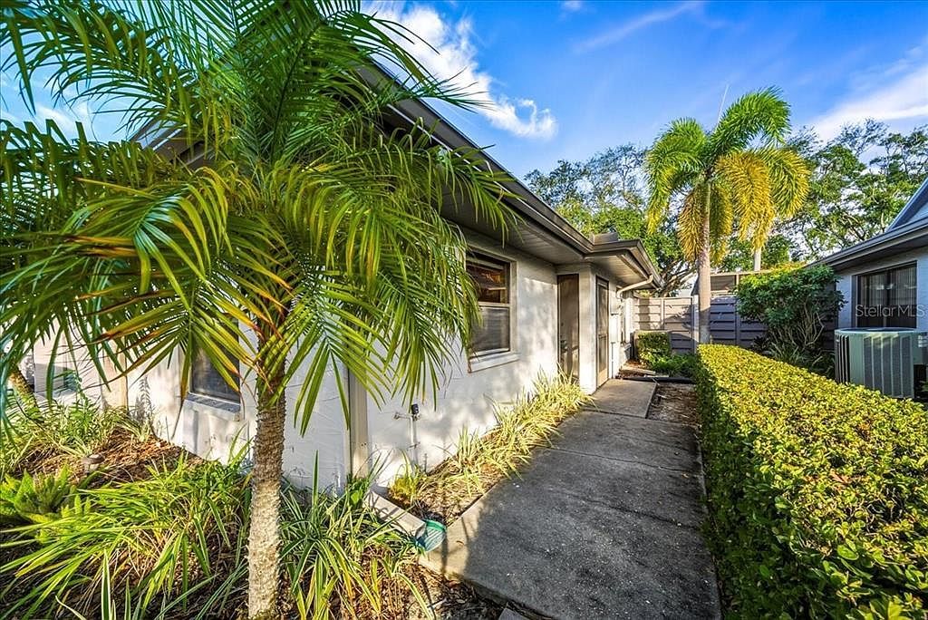 4530 Atwood Cay Cir #13 Sarasota, FL 34233 - Thumbnail 3