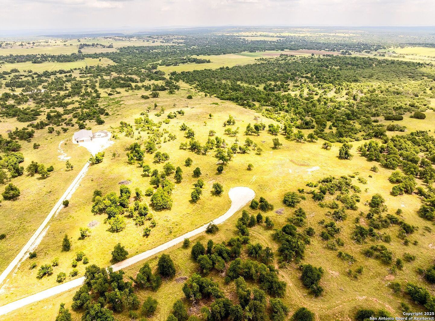 596 Ruger Rd Fredericksburg, TX 78624 - Thumbnail 3