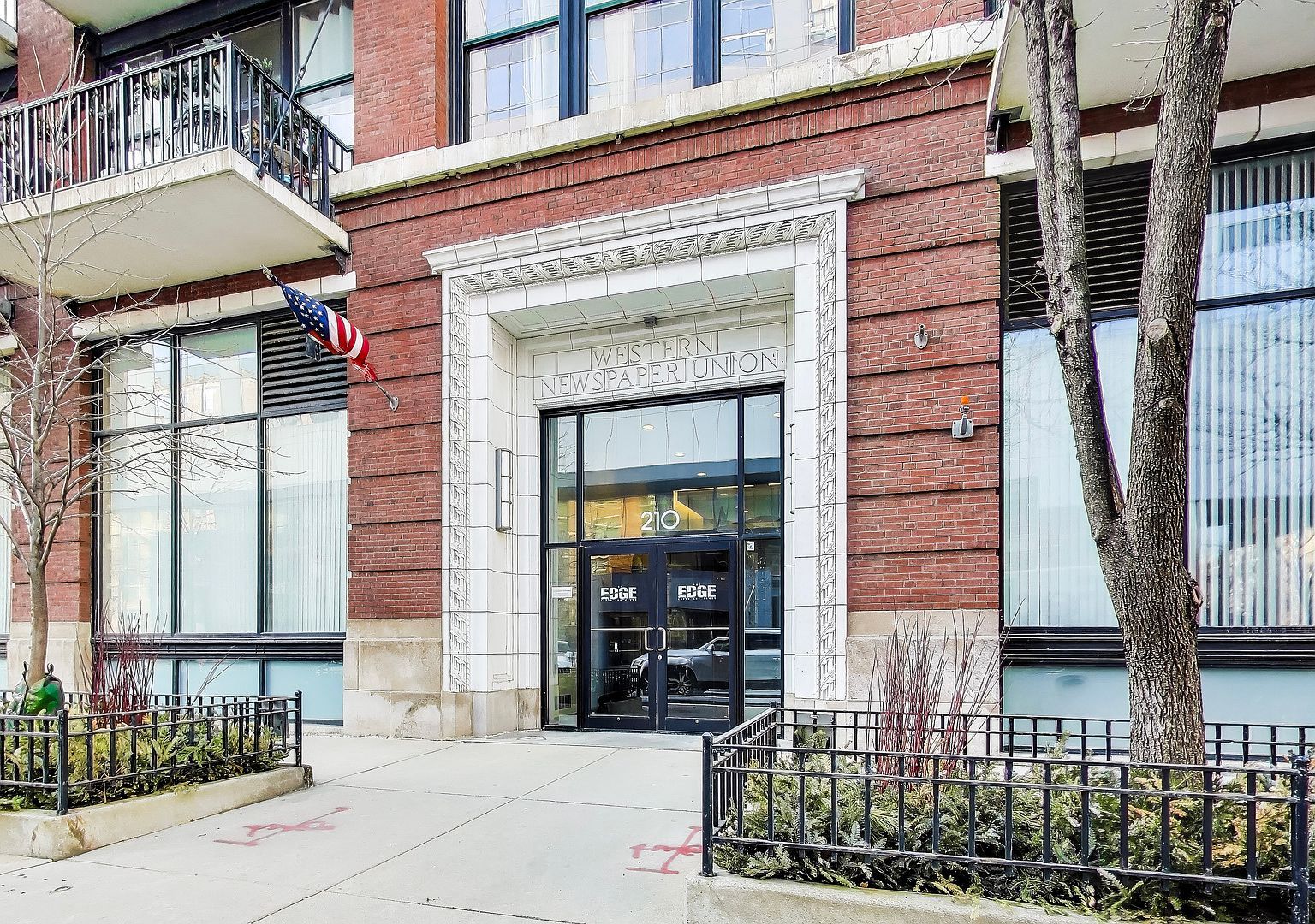 210 S Desplaines St APT 2007 Chicago, IL 60661 - Thumbnail 3