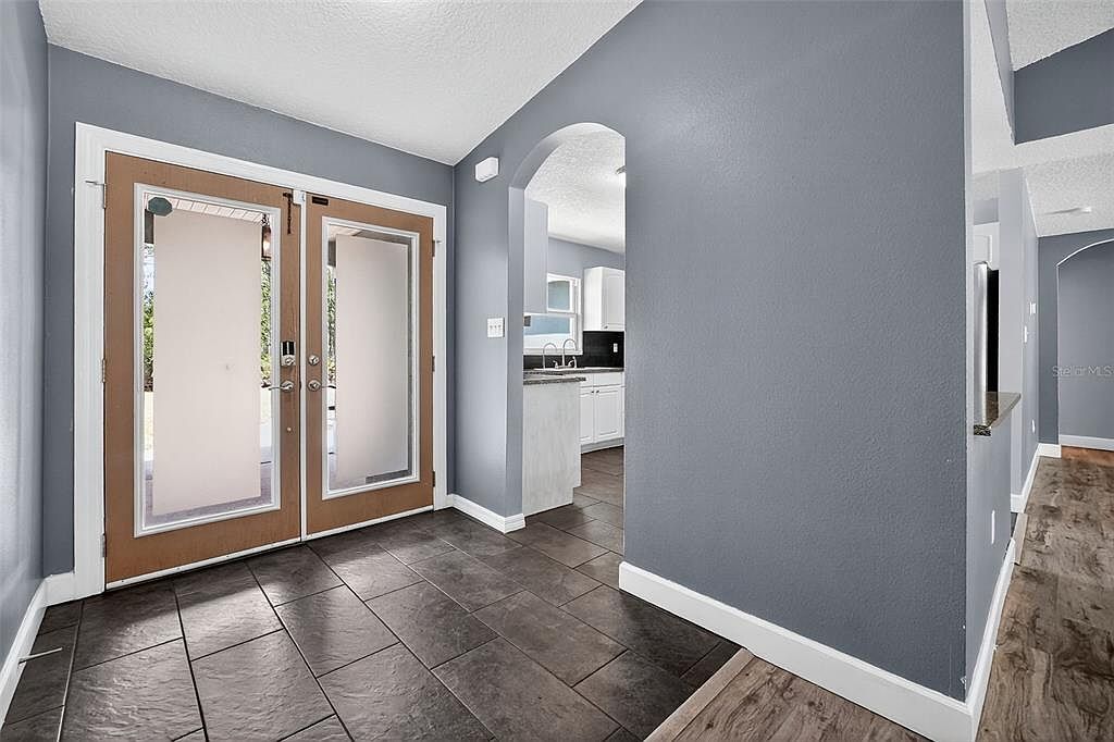 1385 11th Ave Deland, FL 32724 - Thumbnail 3