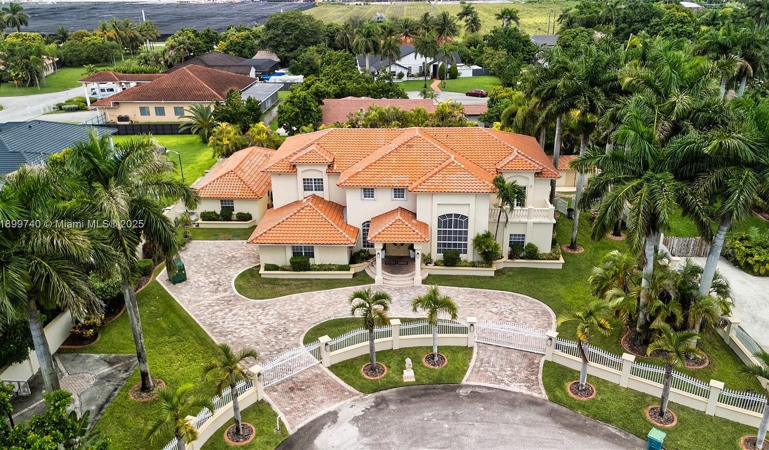 19504 SW 135th Ct Miami, FL 33177 - Thumbnail 3