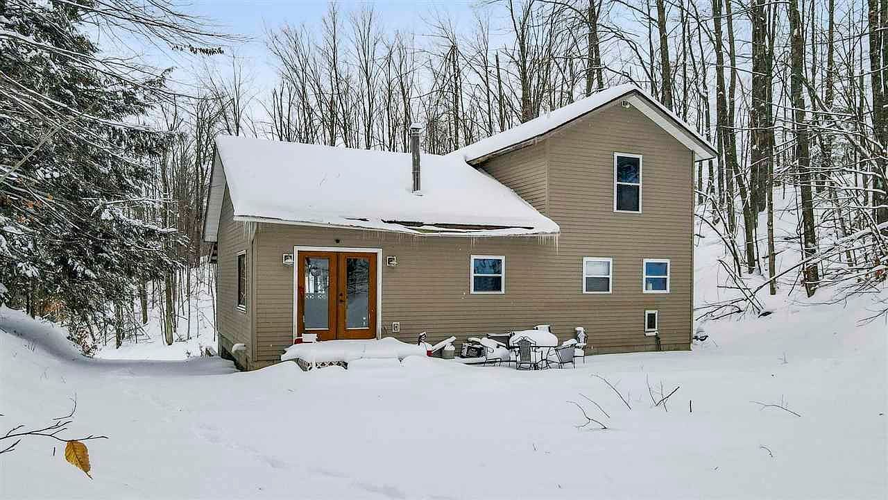 6832 Dayton Rd Alanson, MI 49706 - Thumbnail 3