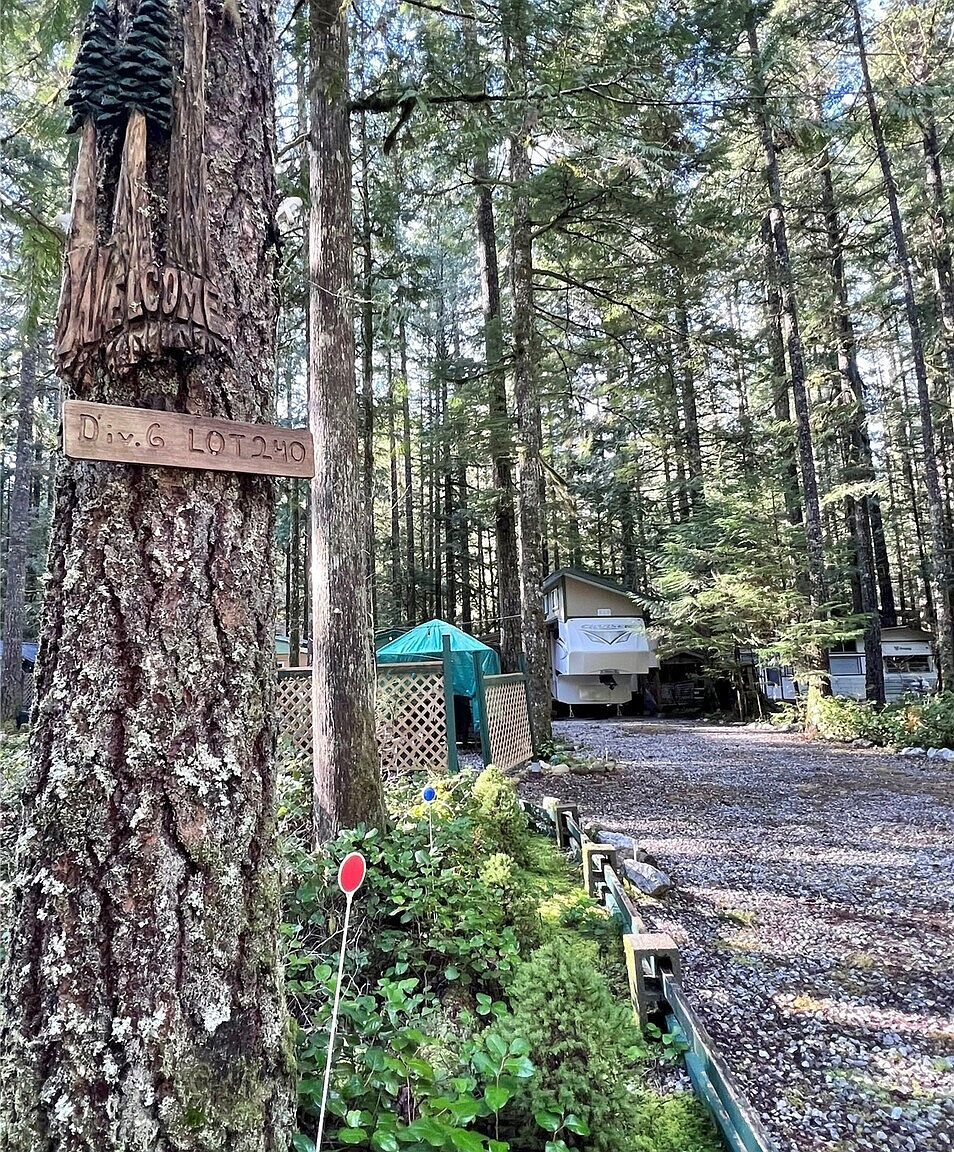 240 Shinn Canyon Dr Deming, WA 98244 - Thumbnail 3