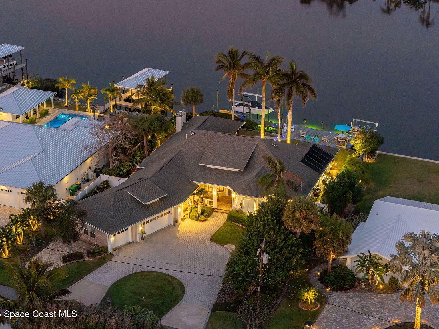 1675 Bay Shore Dr Cocoa Beach, FL 32931 - Thumbnail 3