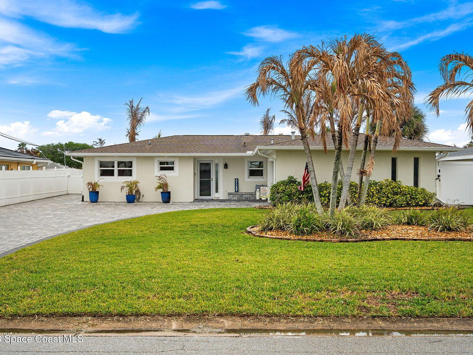 107 La Riviere Rd Cocoa Beach, FL 32931 - Thumbnail 3