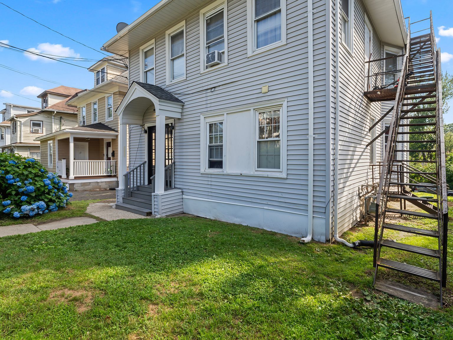 36 Taylor Ave Norwalk, CT 06854 - Thumbnail 3