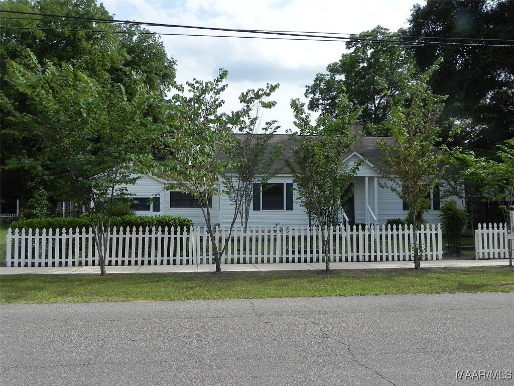 216 1st St Prattville, AL 36067 - Thumbnail 3