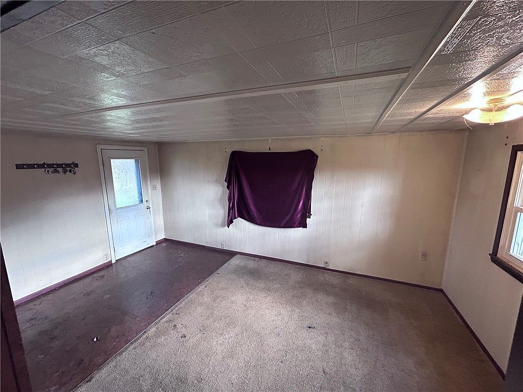 5827 Emlenton Clintonville Rd Emlenton, PA 16373 - Thumbnail 3