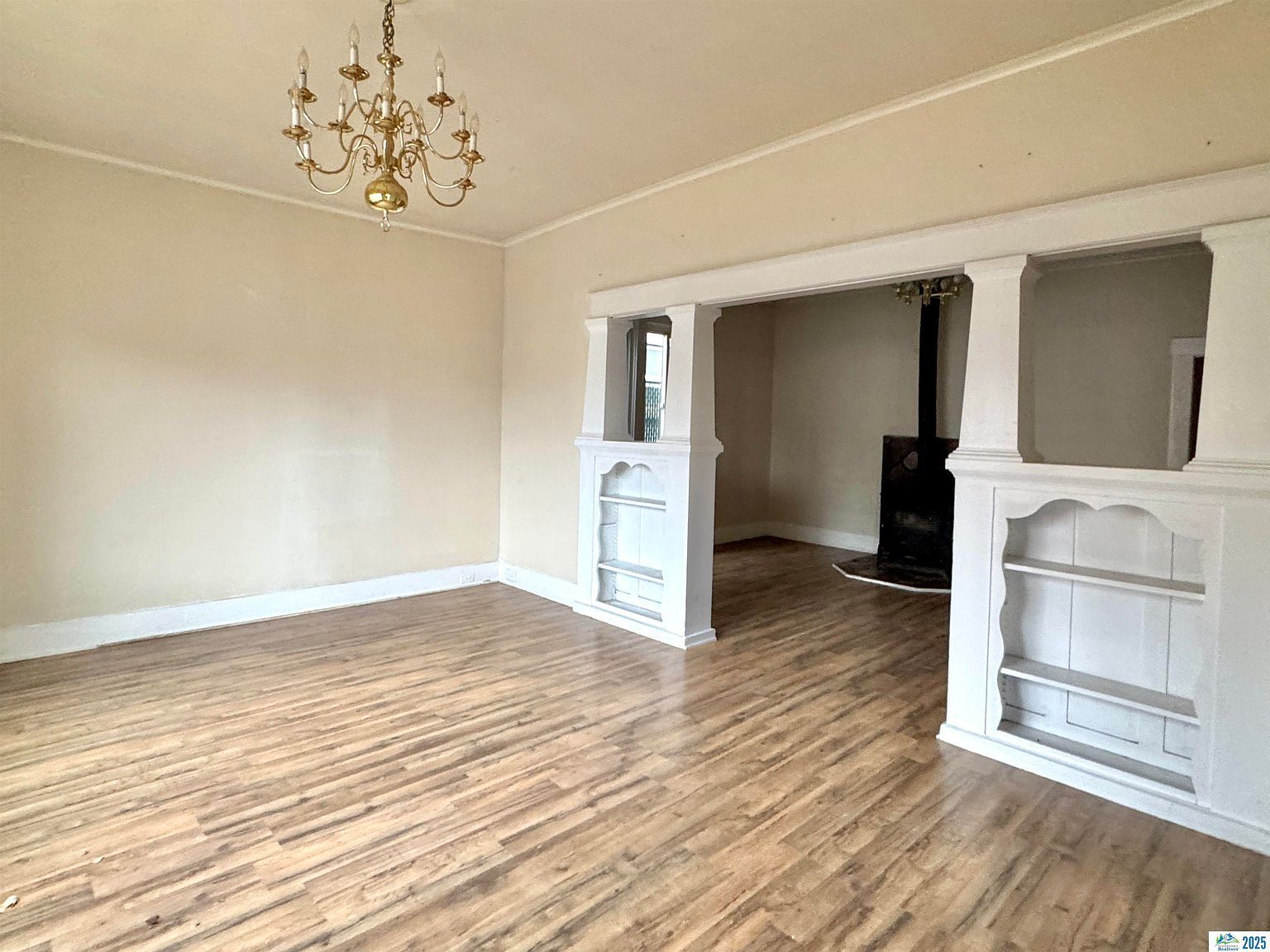 607 Nevada St Susanville, CA 96130 - Thumbnail 3