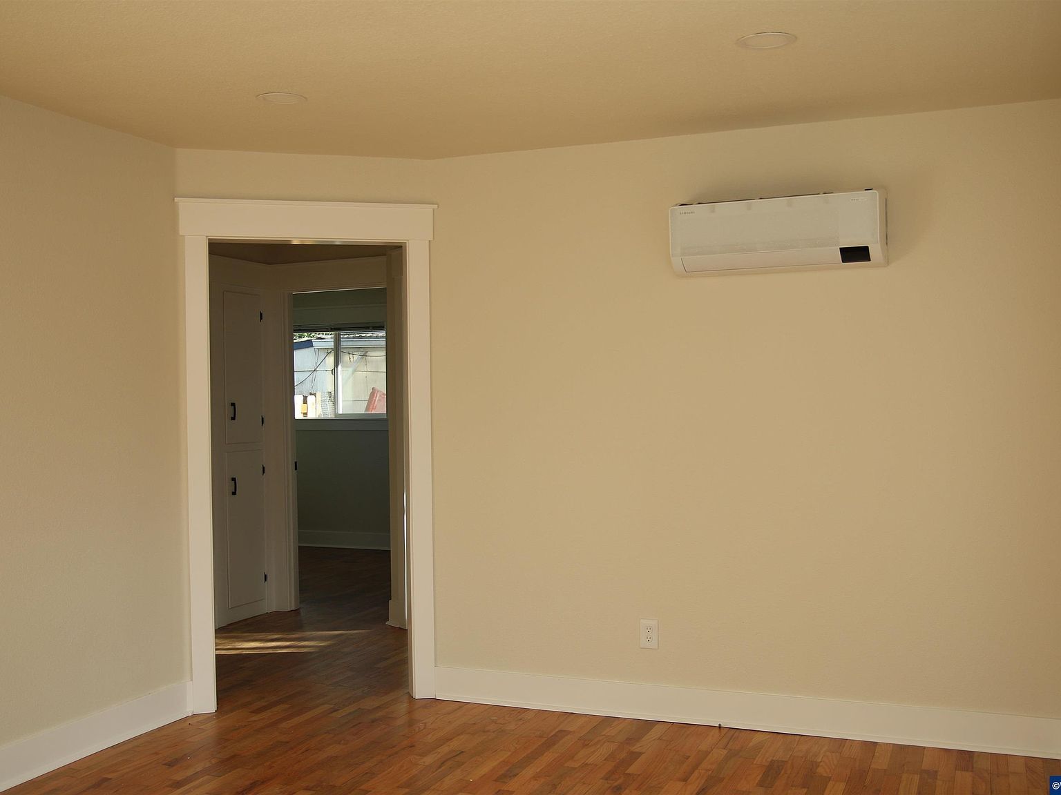 1661 Cooper St Lebanon, OR 97355 - Thumbnail 3