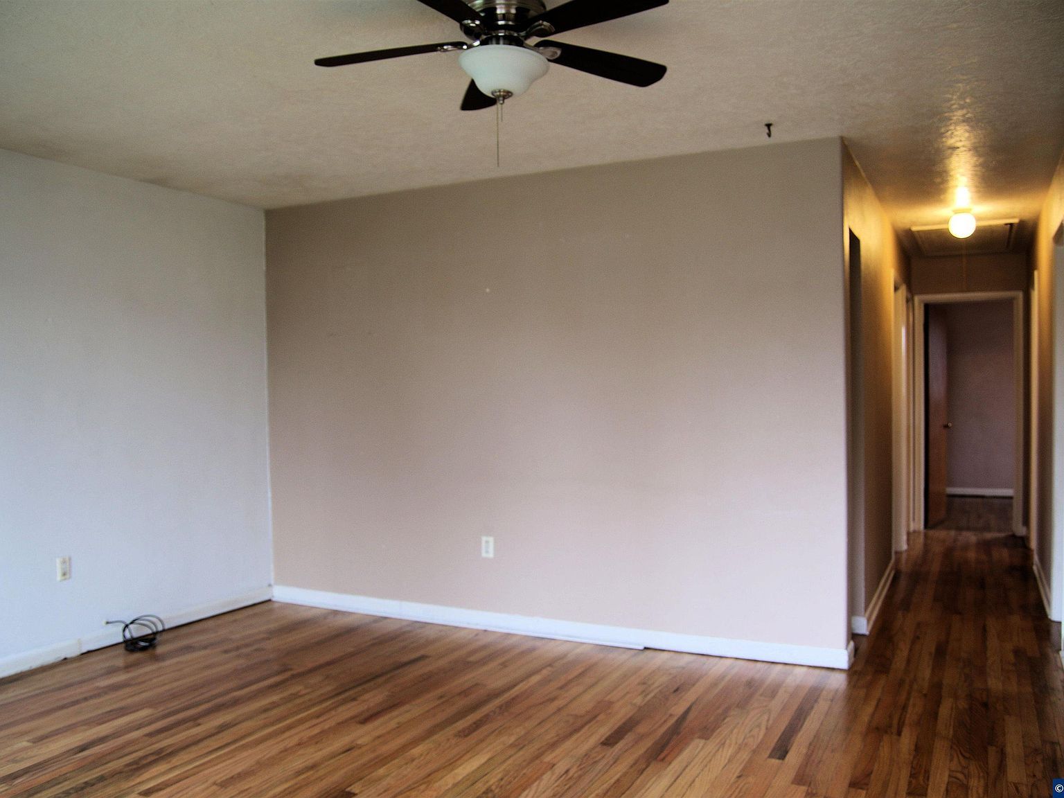 1935 Tudor Way Southeast Way Albany, OR 97322 - Thumbnail 3