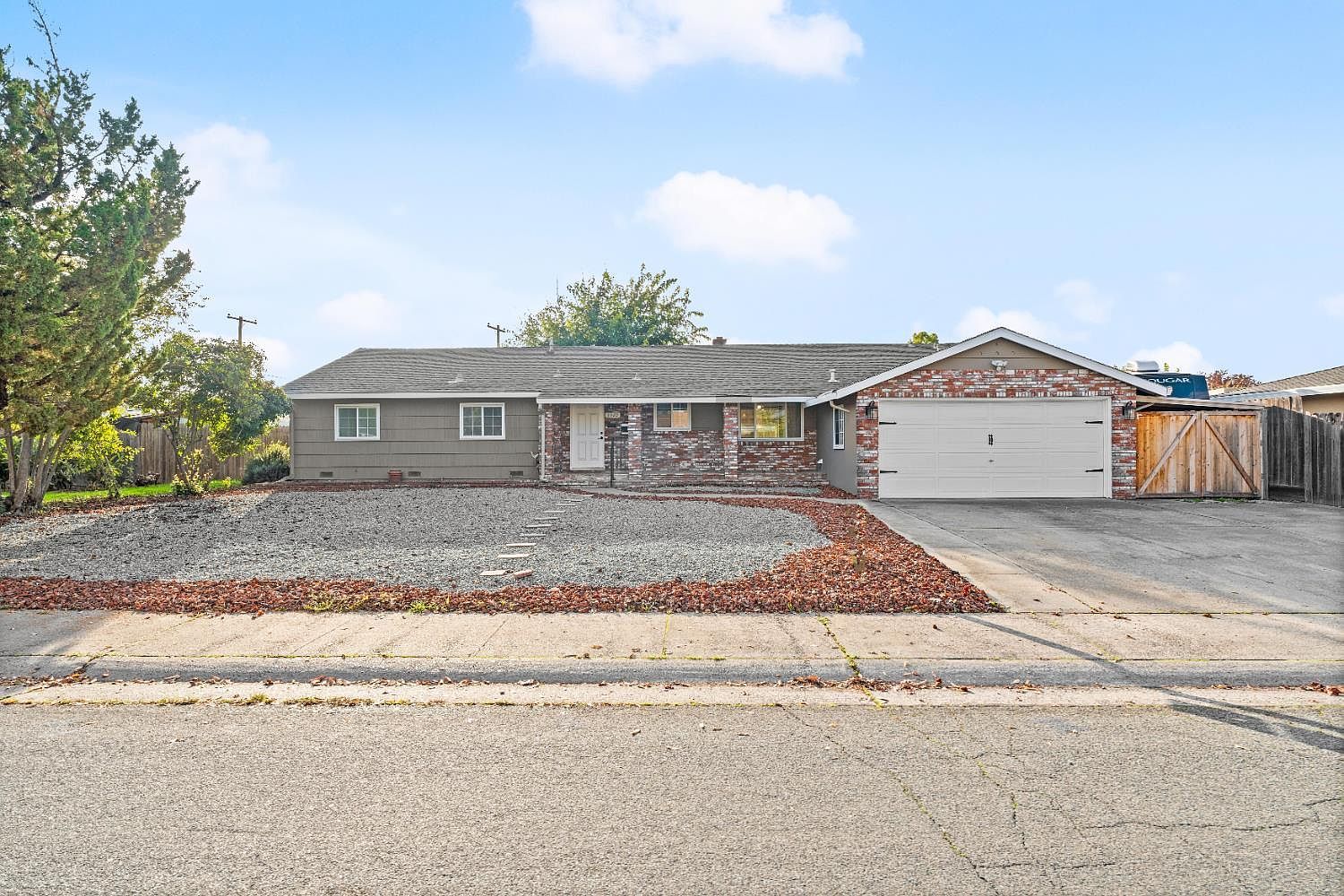 6920 Hogan Dr Sacramento, CA 95822 - Thumbnail 3
