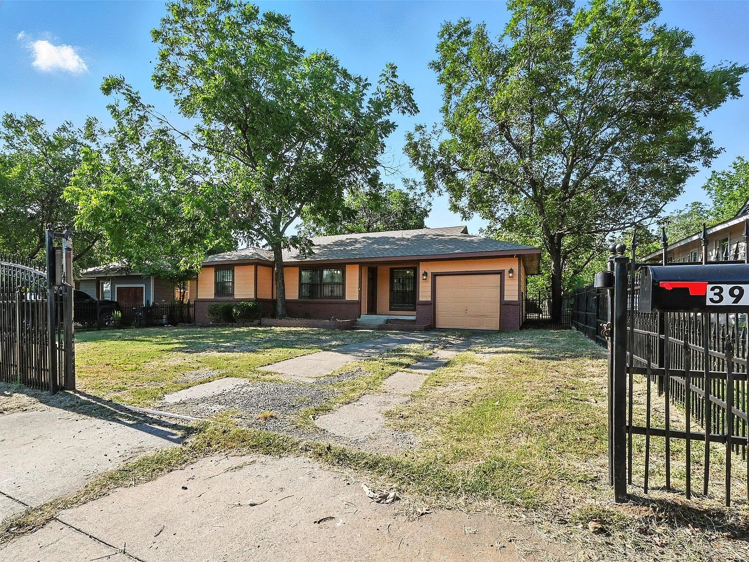 3912 Wilbarger St Fort Worth, TX 76119 - Thumbnail 3