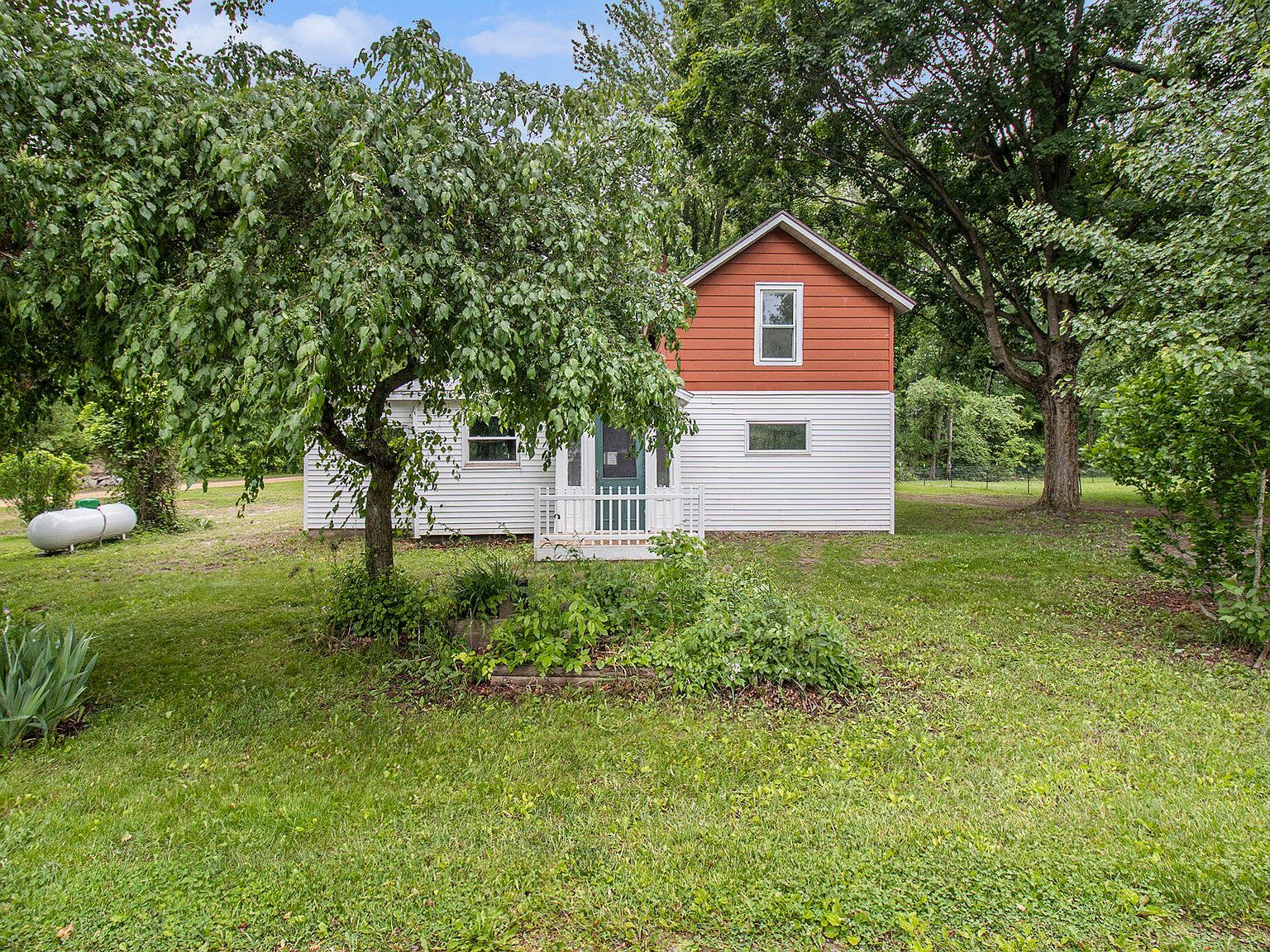 239 Laurel St Walkerville, MI 49459 - Thumbnail 3