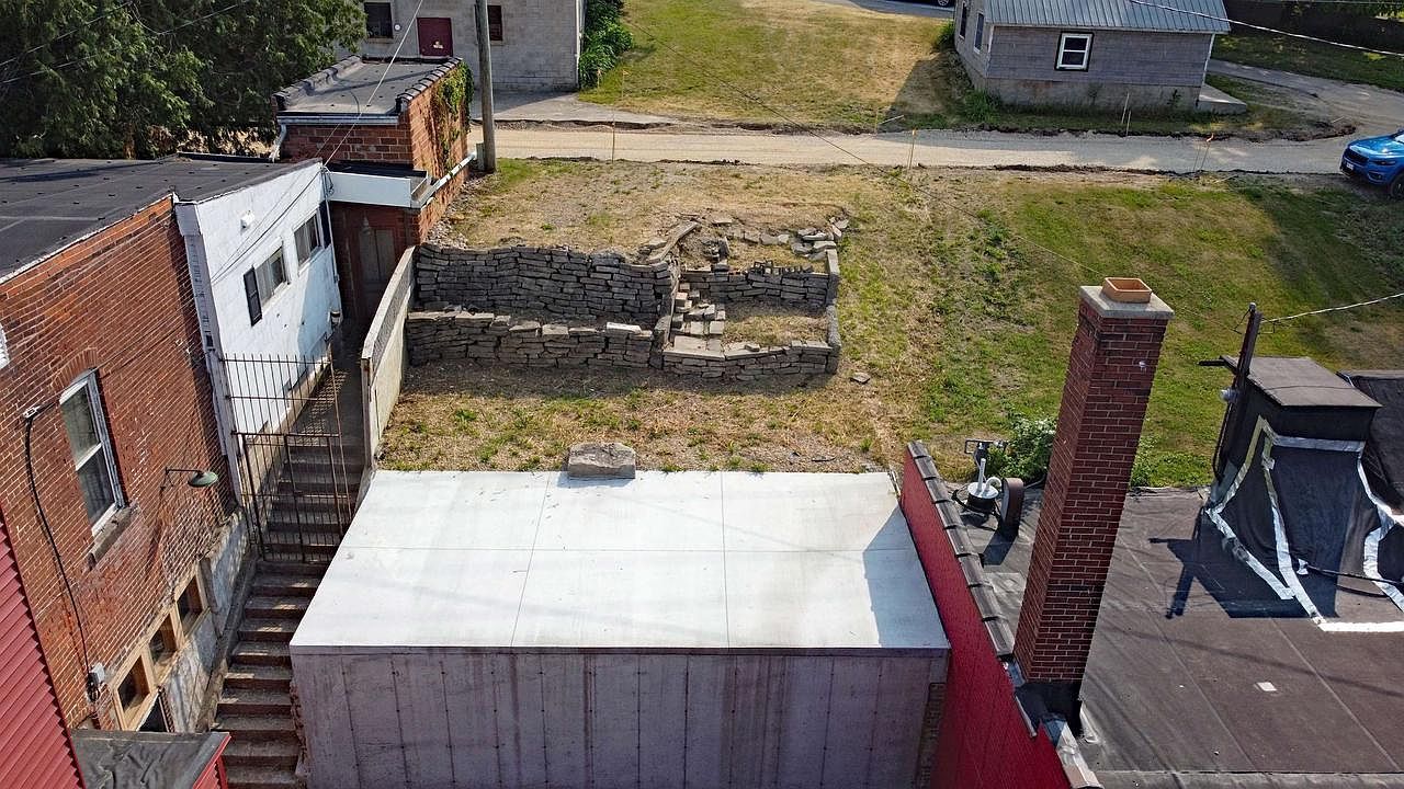 233 Main St #1 Elroy, WI 53929 - Thumbnail 3