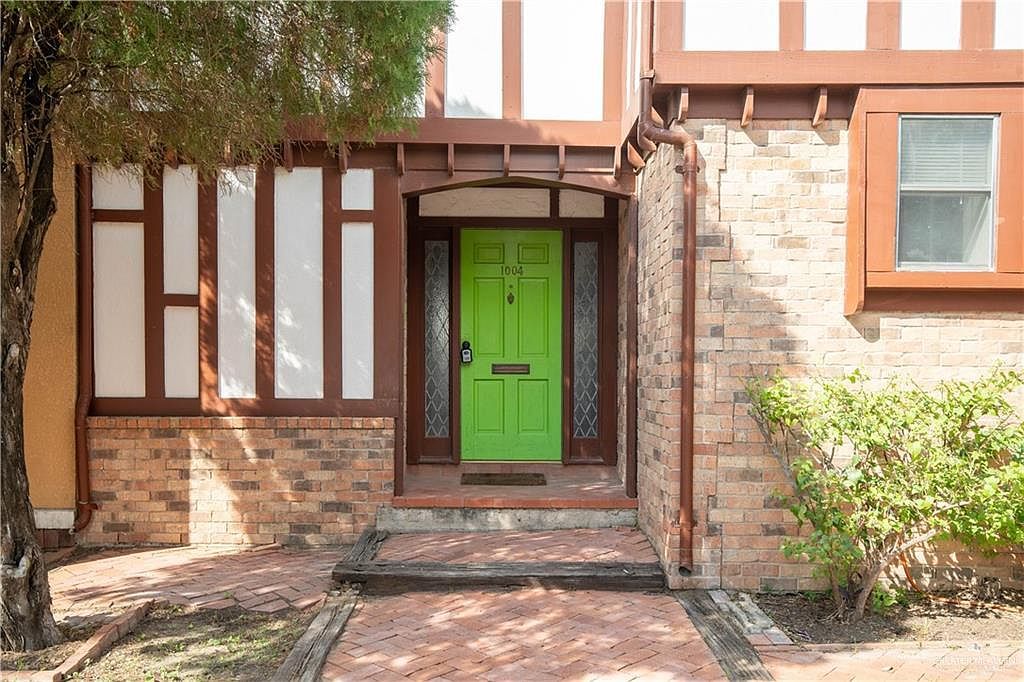 1004 S Border Ave Weslaco, TX 78596 - Thumbnail 3