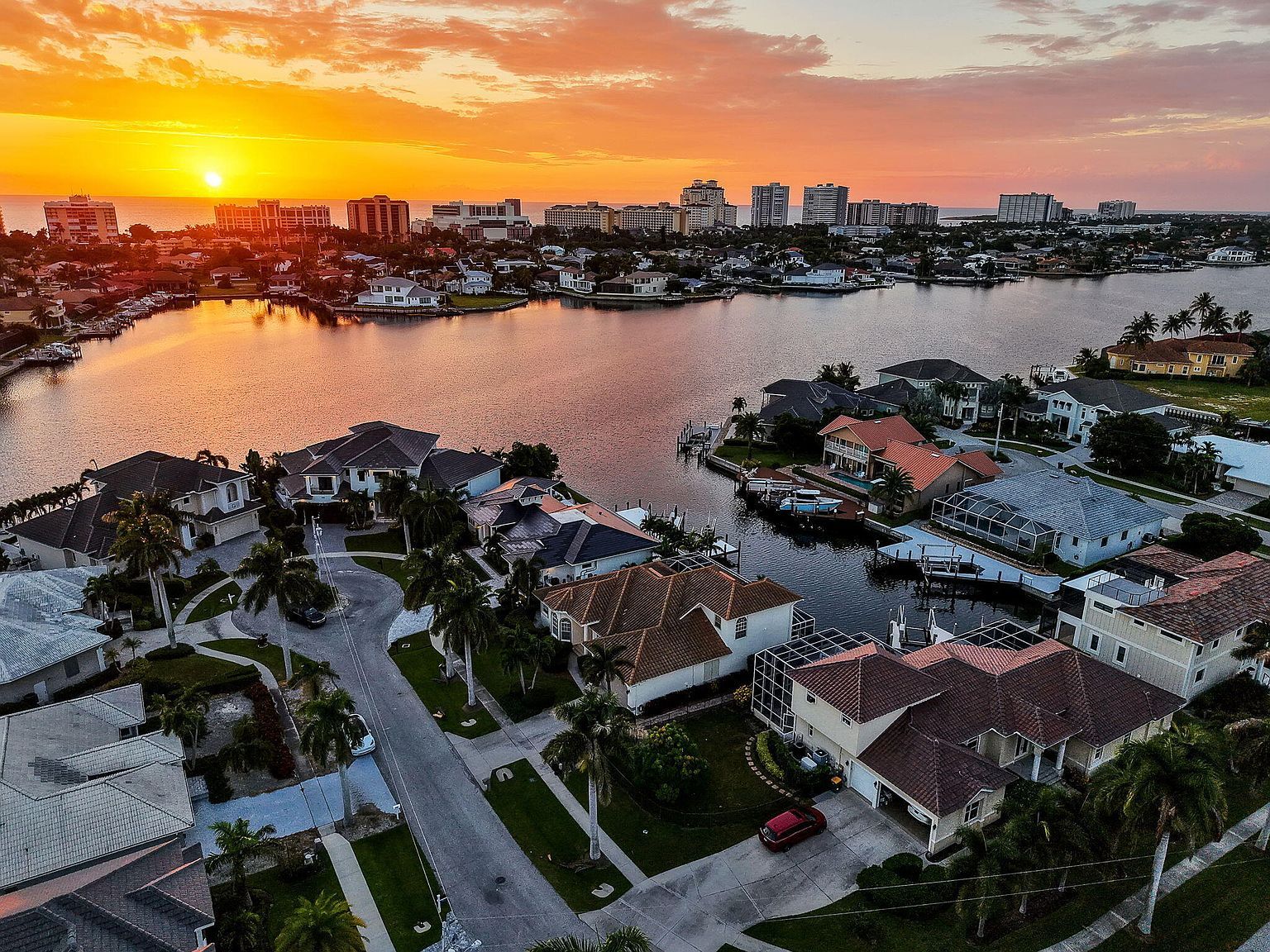 488 Adirondack Ct Marco Island, FL 34145 - Thumbnail 3