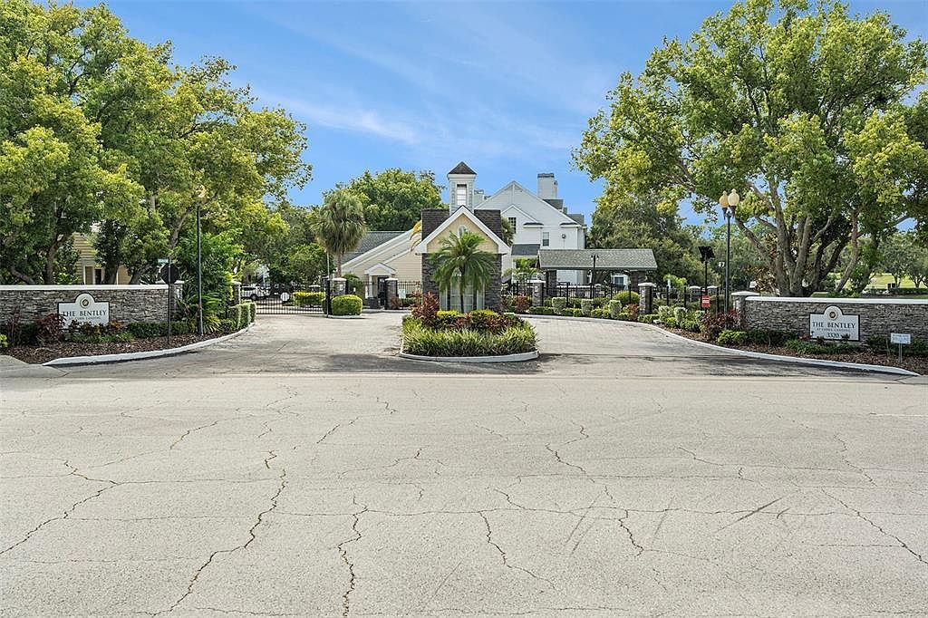 3274 Haviland Ct APT 204 Palm Harbor, FL 34684 - Thumbnail 3