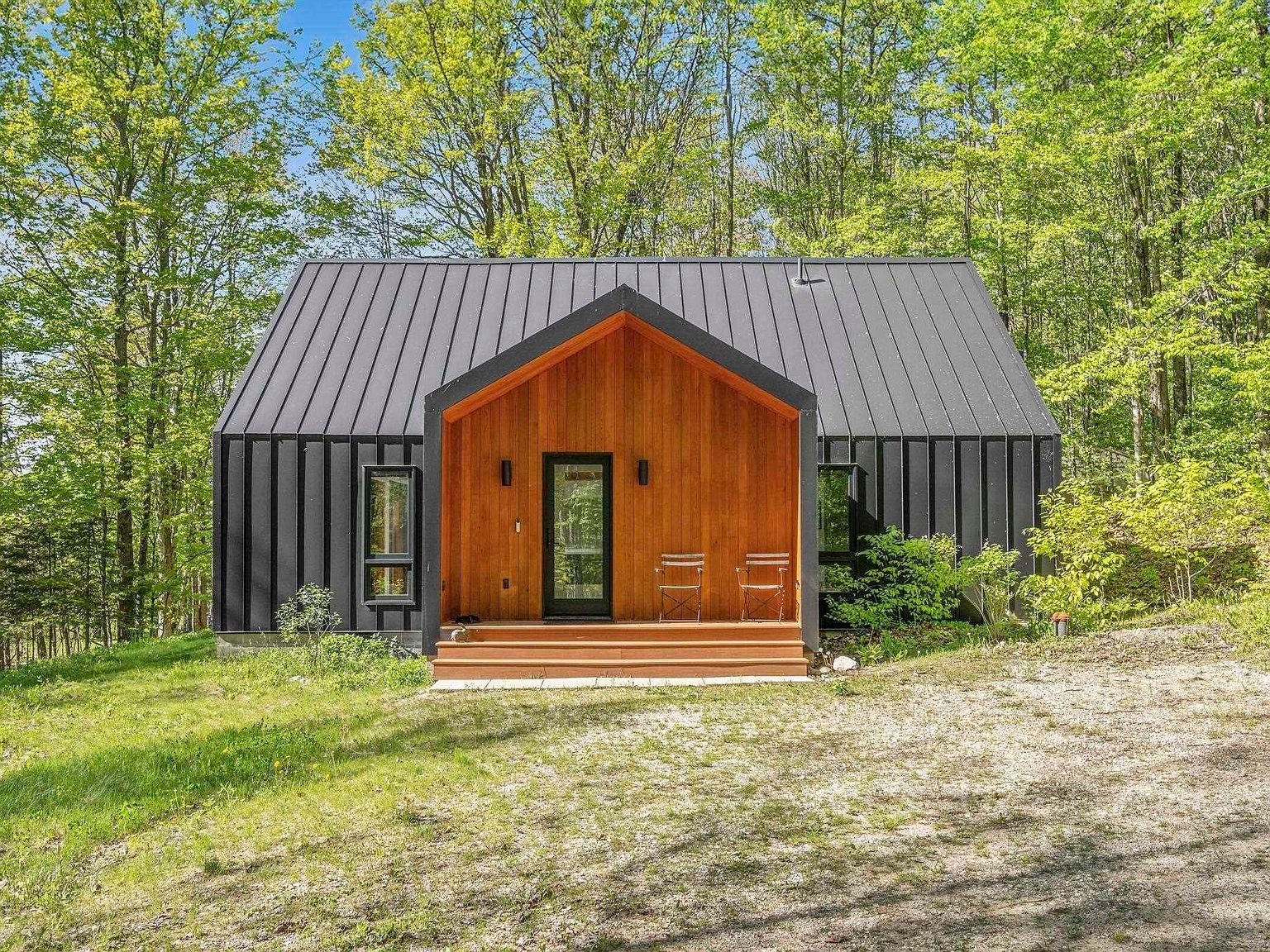 05091 Miles Rd East Jordan, MI 49727 - Thumbnail 3