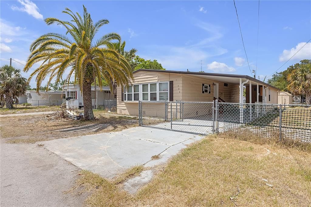 11309 Leisure Ln Port Richey, FL 34668 - Thumbnail 3