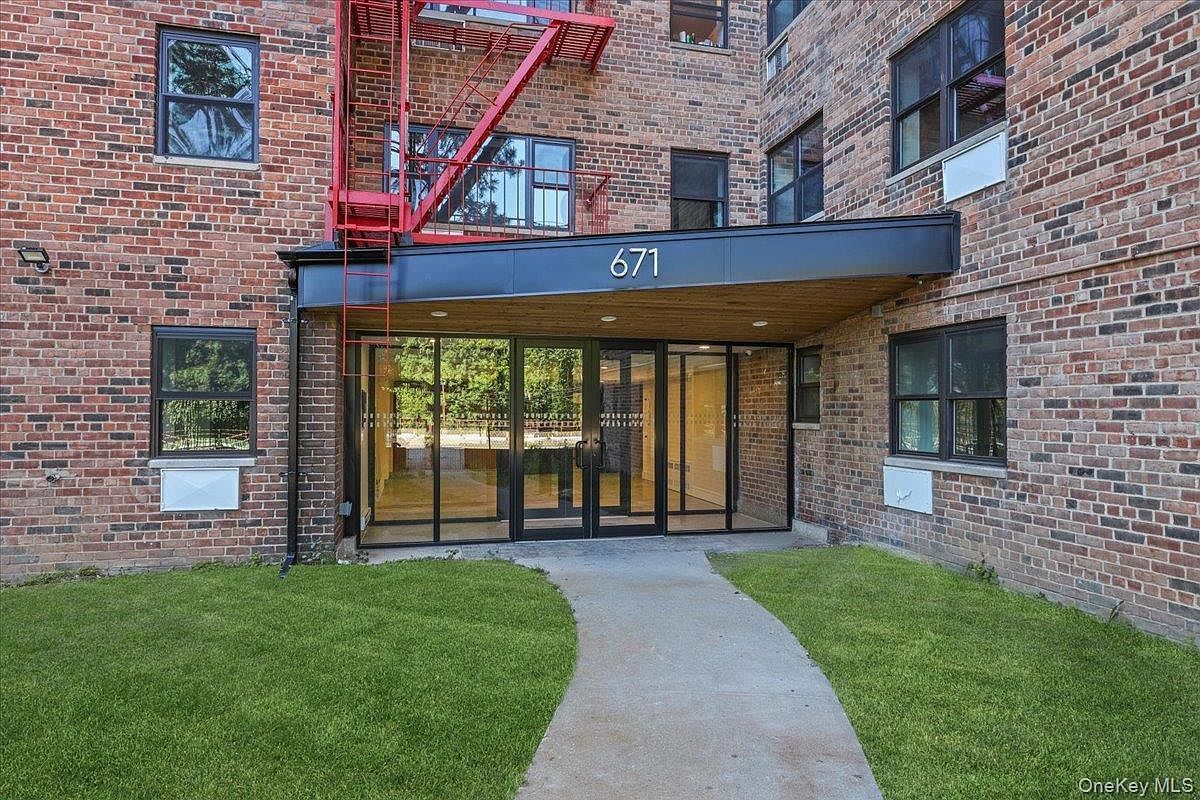 671 Bronx River Rd APT 6C Yonkers, NY 10704 - Thumbnail 3