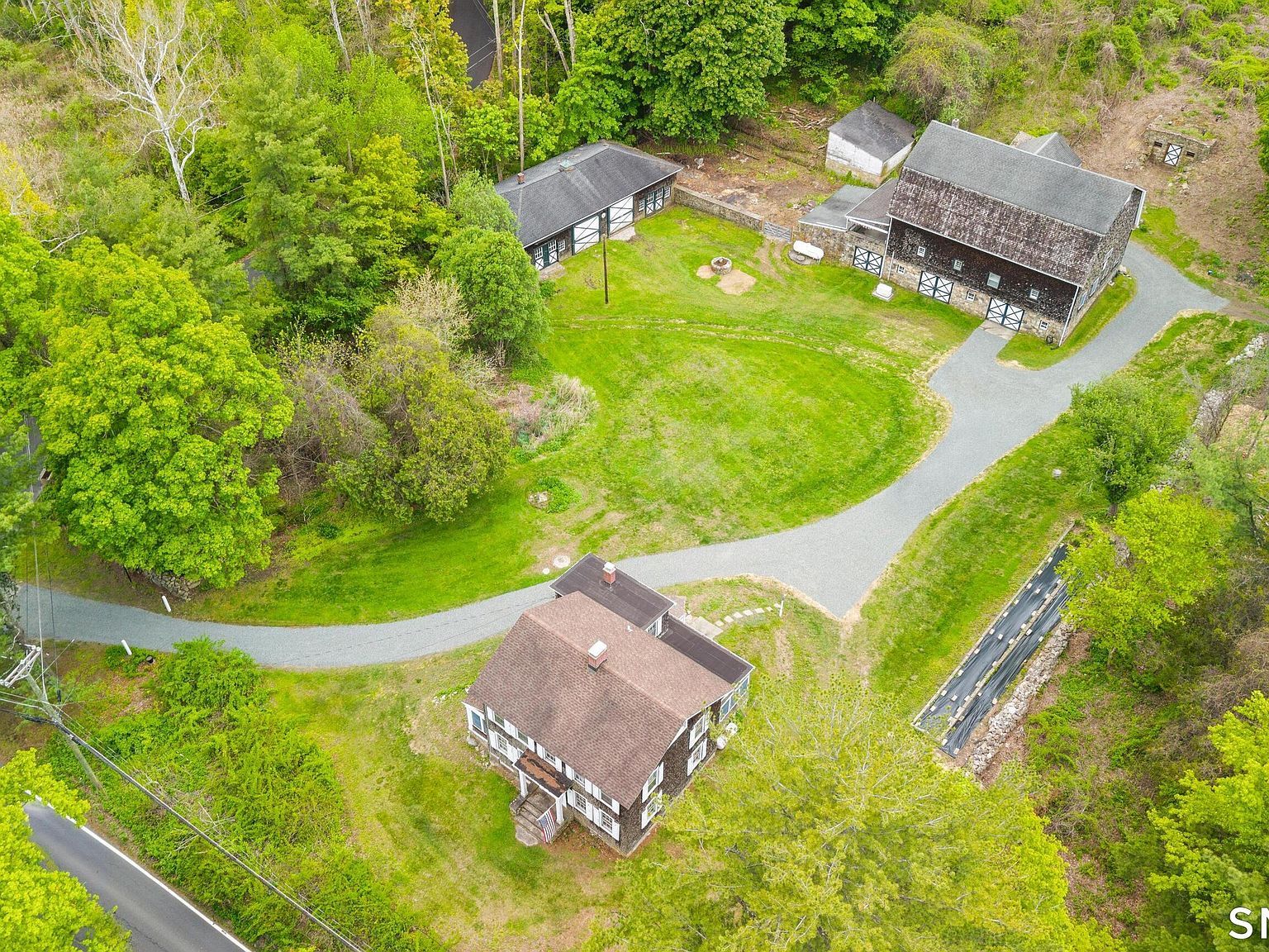 677 N Salem Rd Ridgefield, CT 06877 - Thumbnail 3