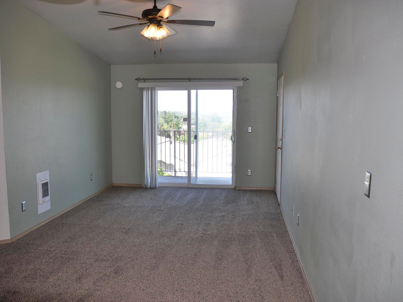 1645 NE Merman Dr APT C302 Pullman, WA 99163 - Thumbnail 3