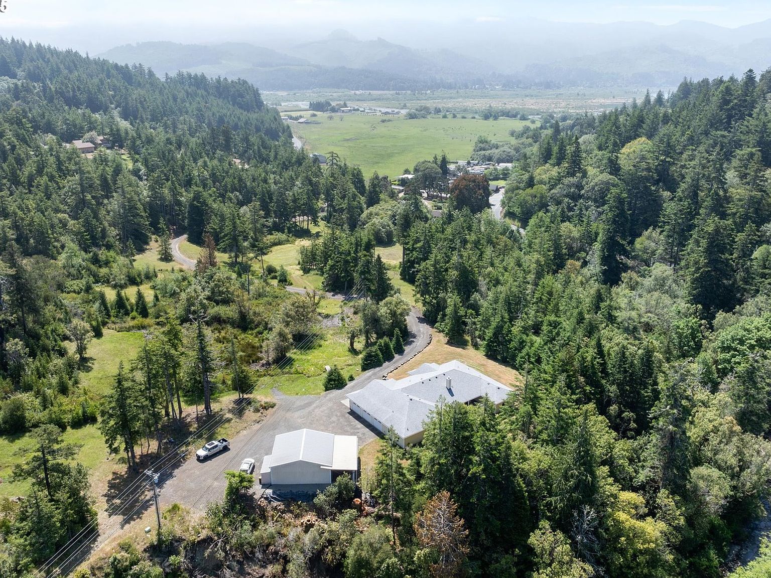 95245 N Bank Rogue River Rd Gold Beach, OR 97444 - Thumbnail 3