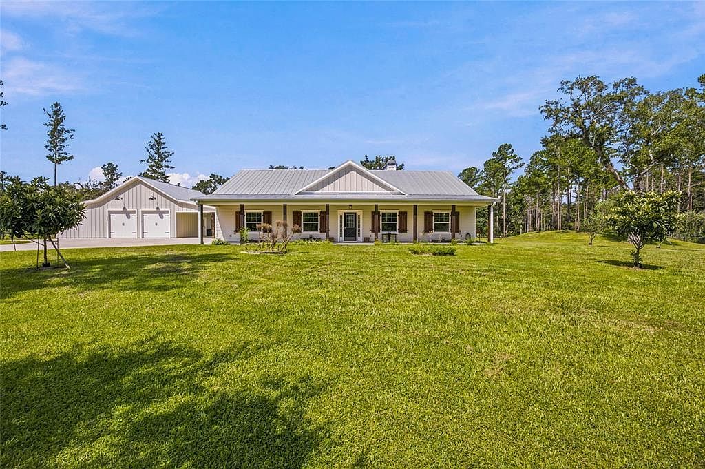 10080 SE 1st Street Rd Silver Springs, FL 34488 - Thumbnail 3