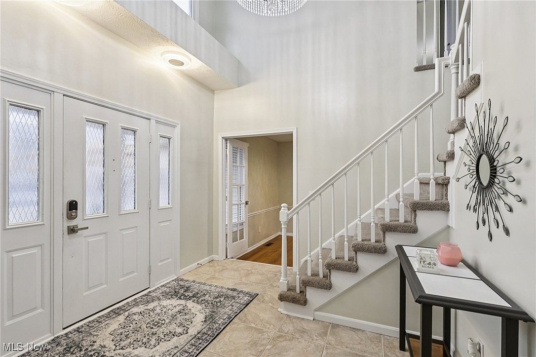 20393 Wildwood Ln Strongsville, OH 44136 - Thumbnail 3