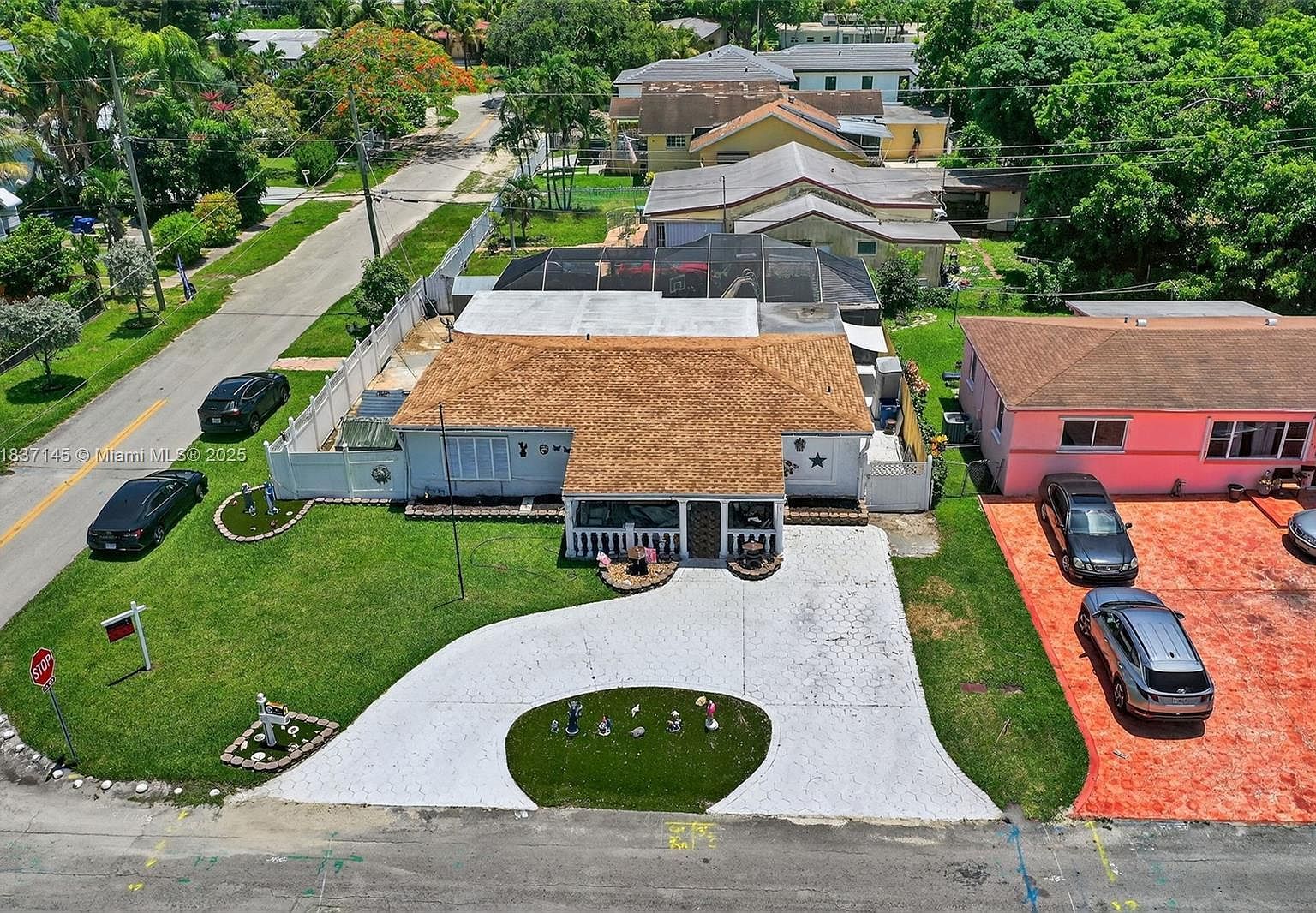 480 NE 109th St Miami, FL 33161 - Thumbnail 3