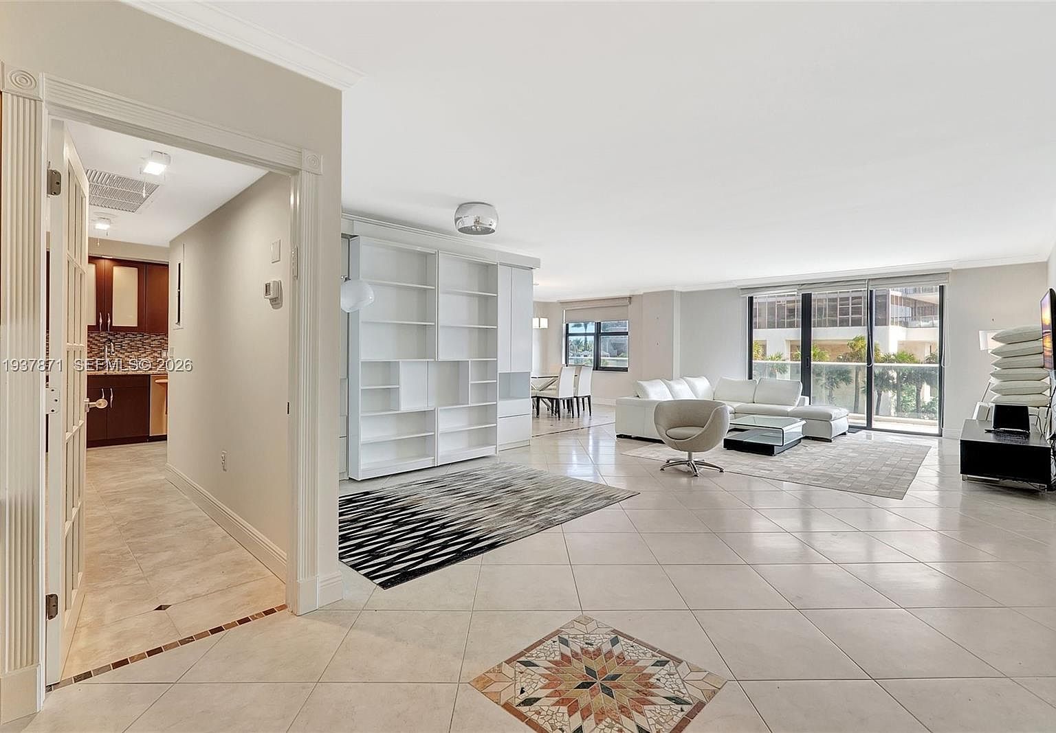 9801 Collins Ave APT 5S Bal Harbour, FL 33154 - Thumbnail 3