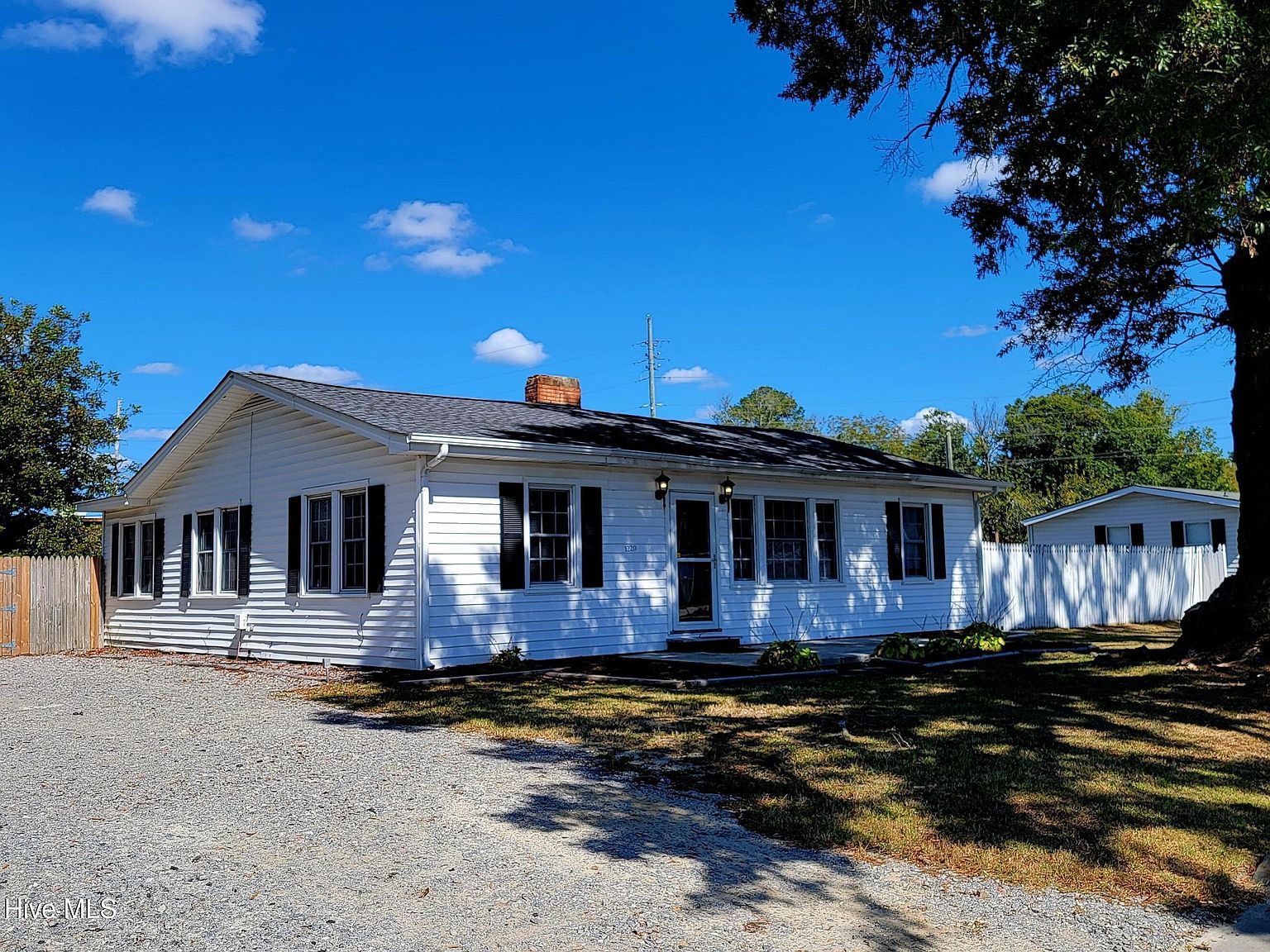 1220 Pamlico St Washington, NC 27889 - Thumbnail 3