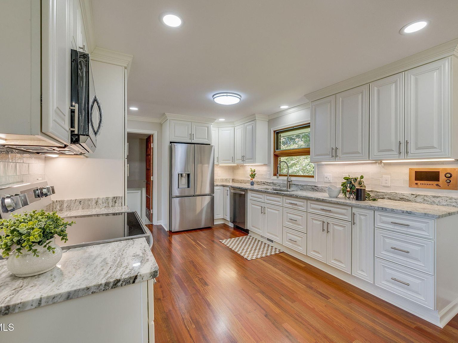 912 Colfax Ave Kingsport, TN 37660 - Thumbnail 3