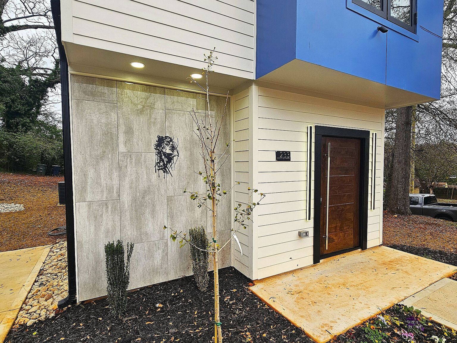 233 E Tinsley St Griffin, GA 30223 - Thumbnail 3