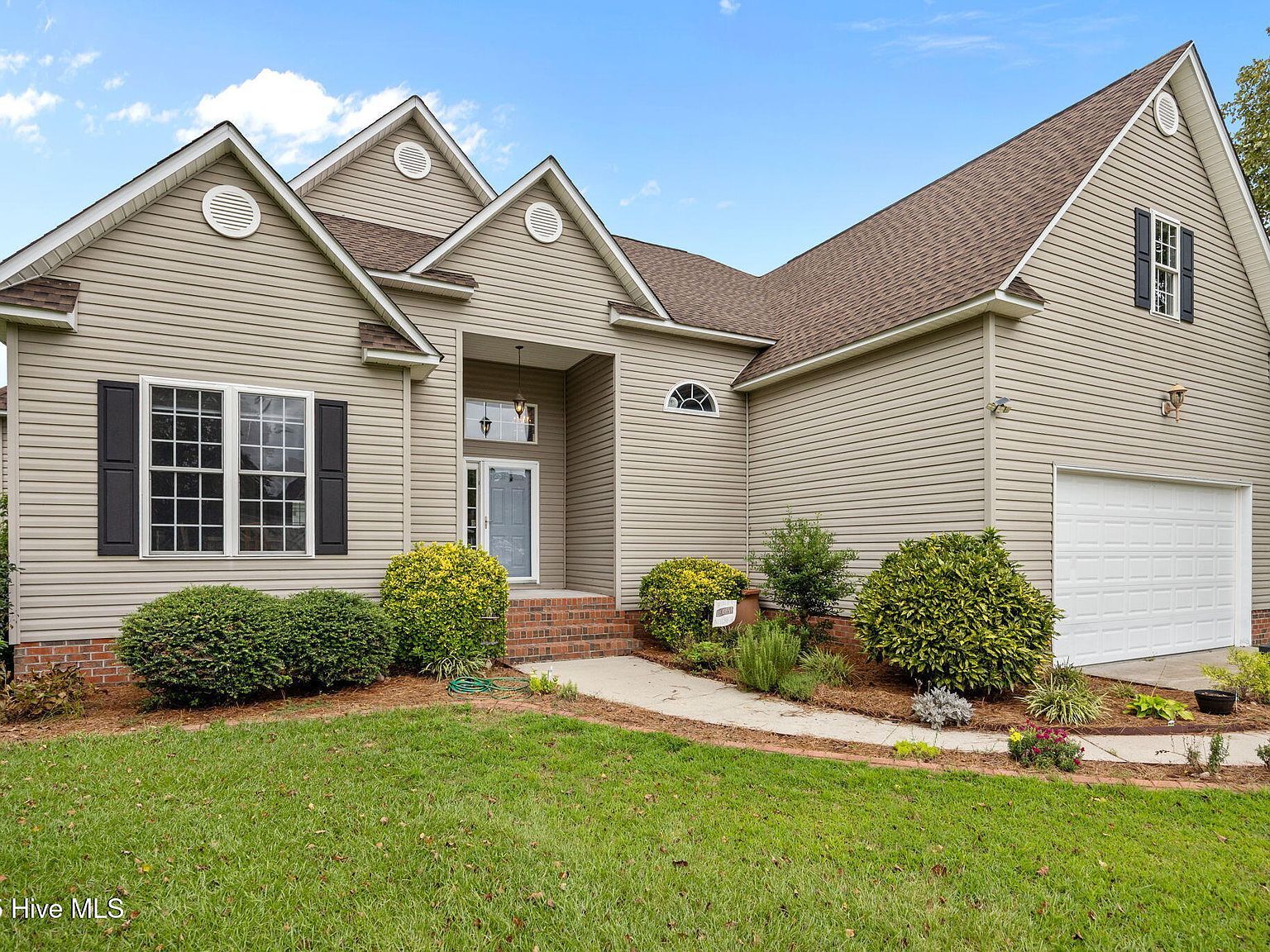 2616 Spring Creek Dr Grimesland, NC 27837 - Thumbnail 3