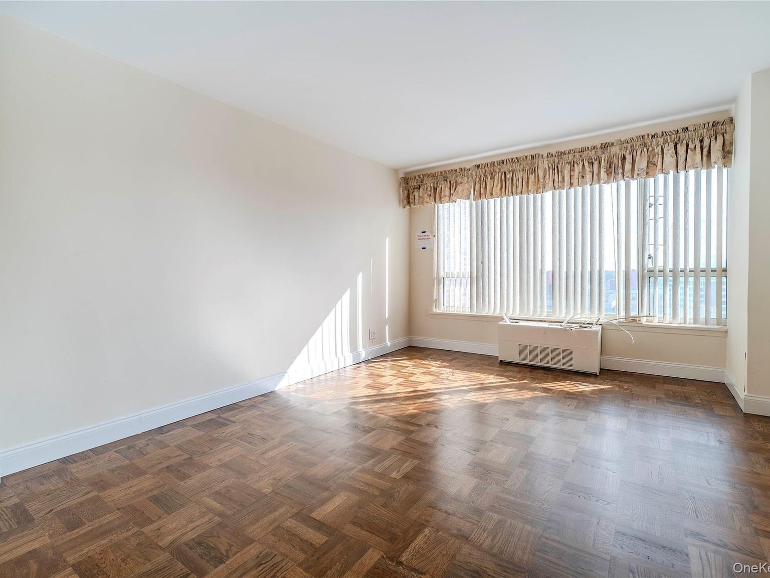166-25 Powells Cove Blvd APT 10G Queens, NY 11357 - Thumbnail 3