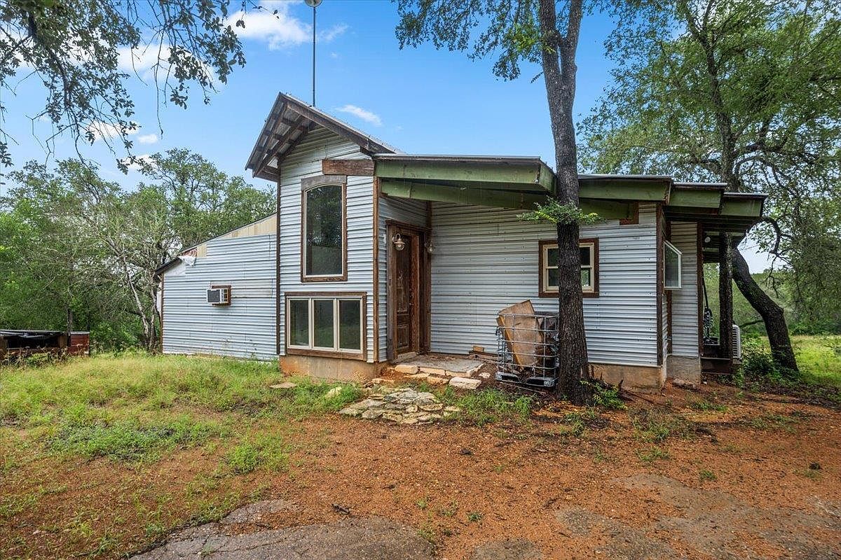 200 Desiderata Dr Smithville, TX 78957 - Thumbnail 3