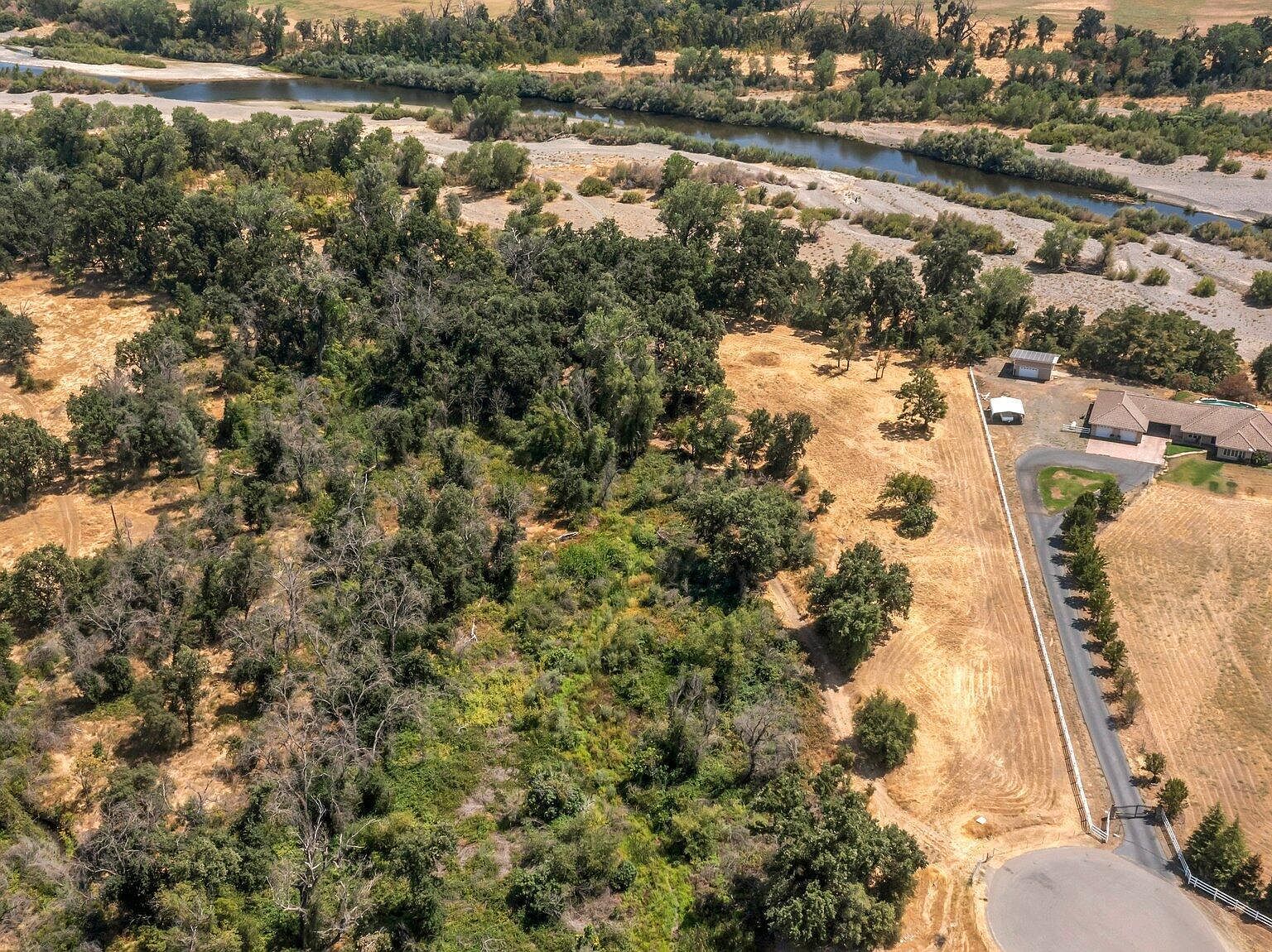 Ark Way Cottonwood, CA 96022 - Thumbnail 3