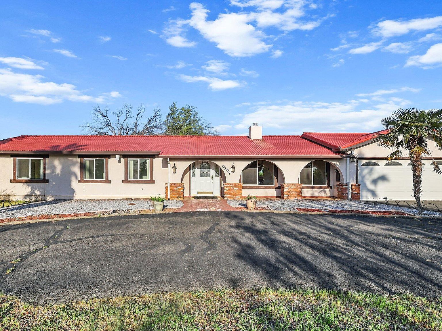 9297 Escondido Ln Redding, CA 96002 - Thumbnail 3