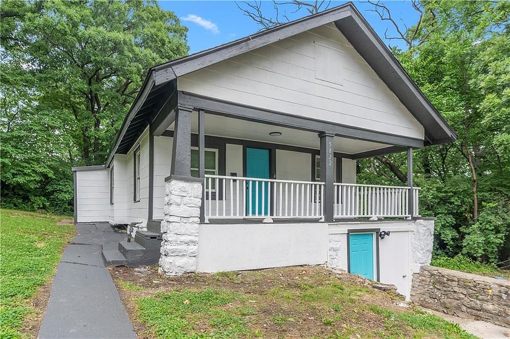5822 Agnes Ave Kansas City, MO 64130 - Thumbnail 3