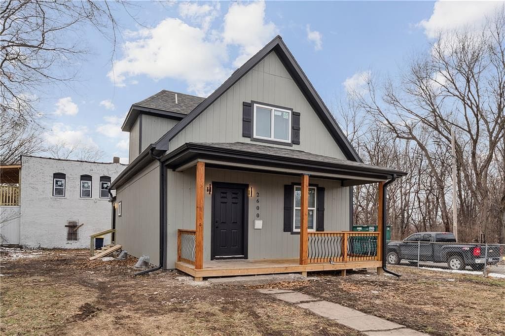 2600 Cleveland Ave Kansas City, MO 64127 - Thumbnail 3