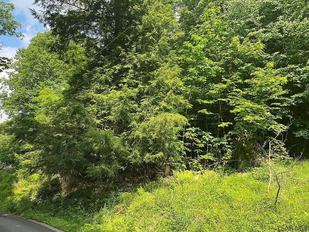 Pleasant View Dr Johnstown, PA 15905 - Thumbnail 3